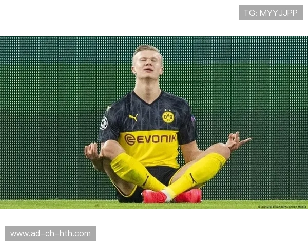 哈兰德门前轻松推射技惊四座